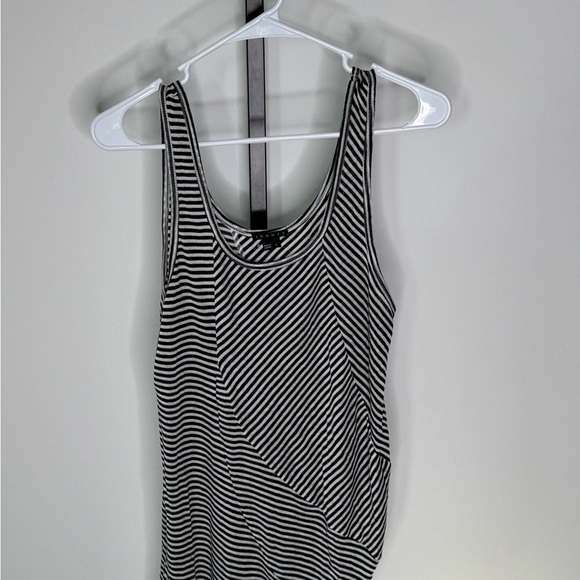 Theory Black and White Asymmetrical Tank Top - Picture 3 of 8